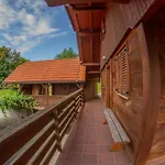 Zidanica Domacih Okusov Holiday home