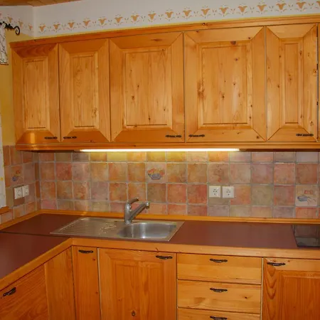 Holiday home Zidanica Domacih Okusov *