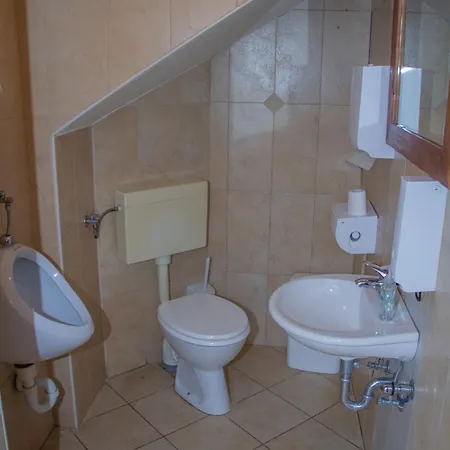 Hébergement de vacances Holiday Home Marta With 4 Bedrooms Raka