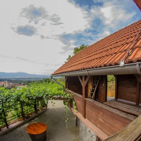 Holiday Home Marta With 4 Bedrooms Raka