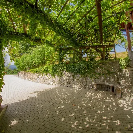 Holiday Home Marta With 4 Bedrooms * Raka
