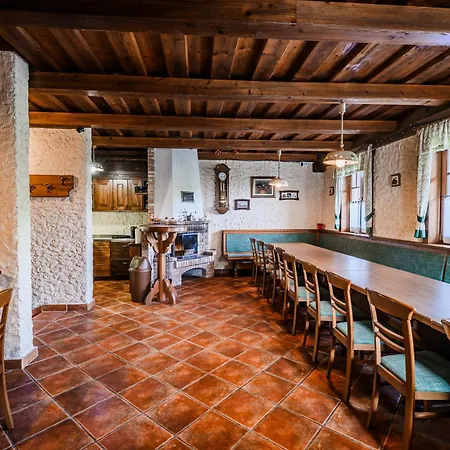 Marta With 4 Bedrooms