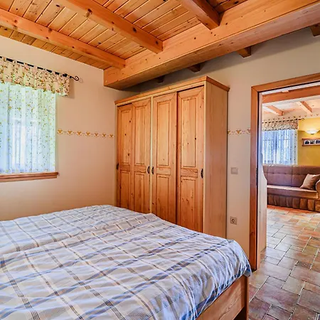 Marta With 4 Bedrooms