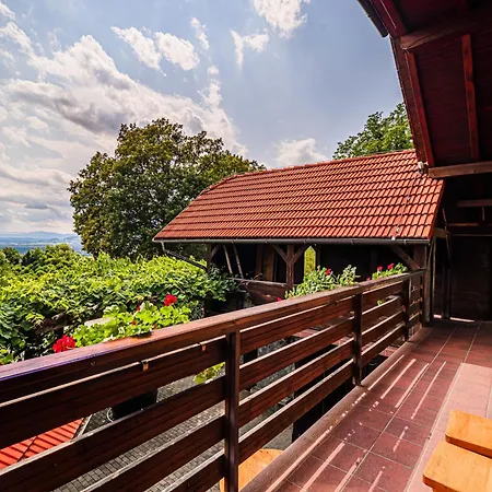 Holiday home Marta With 4 Bedrooms *