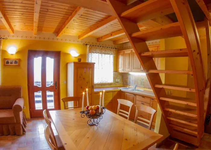 Zidanica Kroselj Tatil Evi *