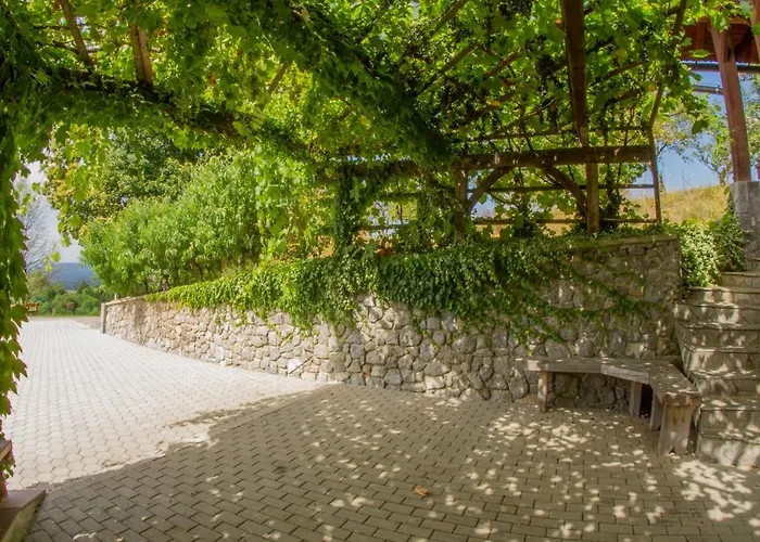 Zidanica Kroselj * Raka